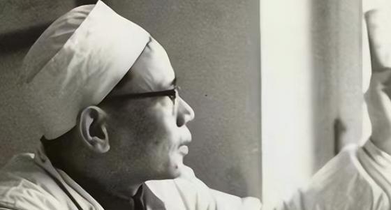 1950年，土匪头子陈善文被捕判处死刑，为了活命，他献出两张珍贵药方，还在监狱中