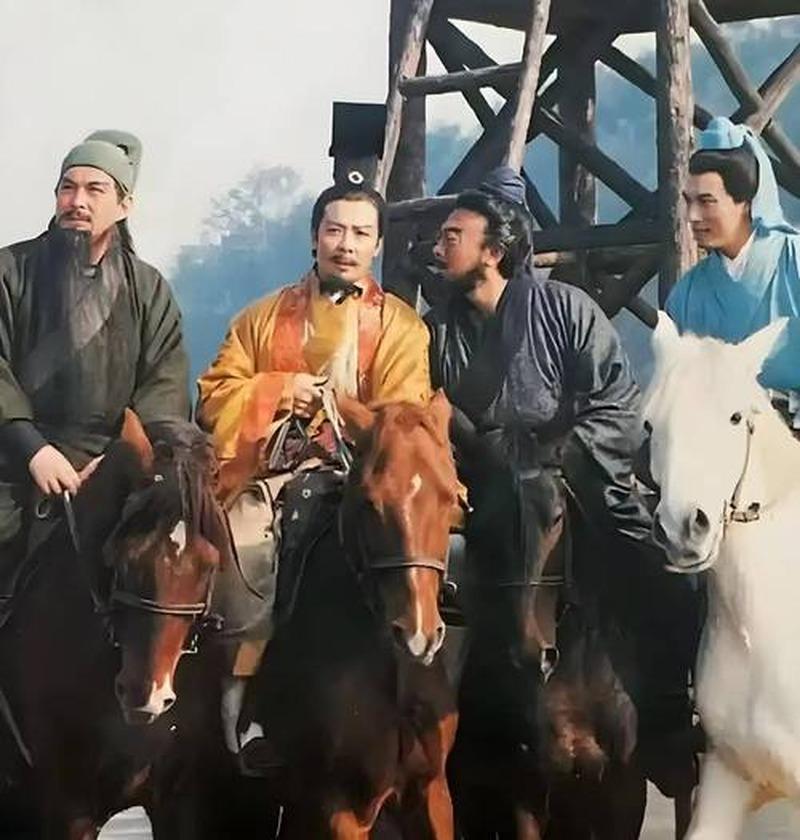 建安二十五年正月,曹操崩于洛阳,年六十六——就在这一年前后,魏吴两边一大批扛把子