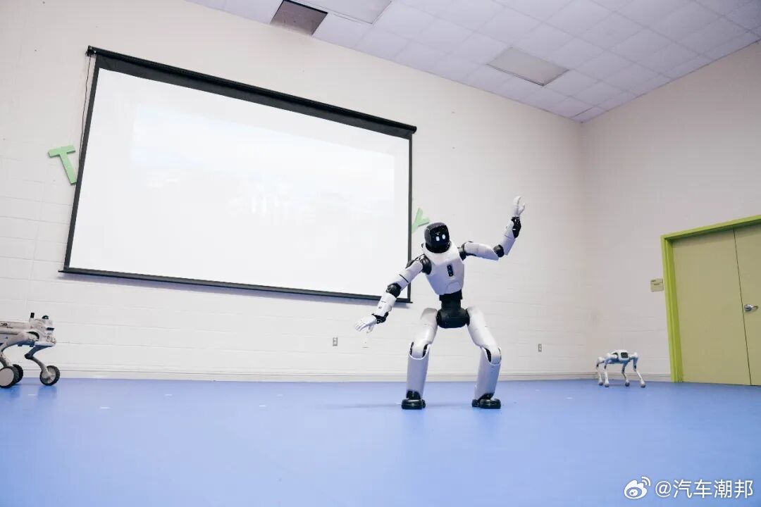 FF又搞大事啦！在得州完成EAI机器人交付，还拓展出“人车 + 教育”“人车 +