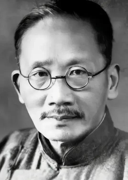 蔡元培点醒无数家长：孩子有没有出息，真的和分数没关系
 
现在太多家长都陷入了教