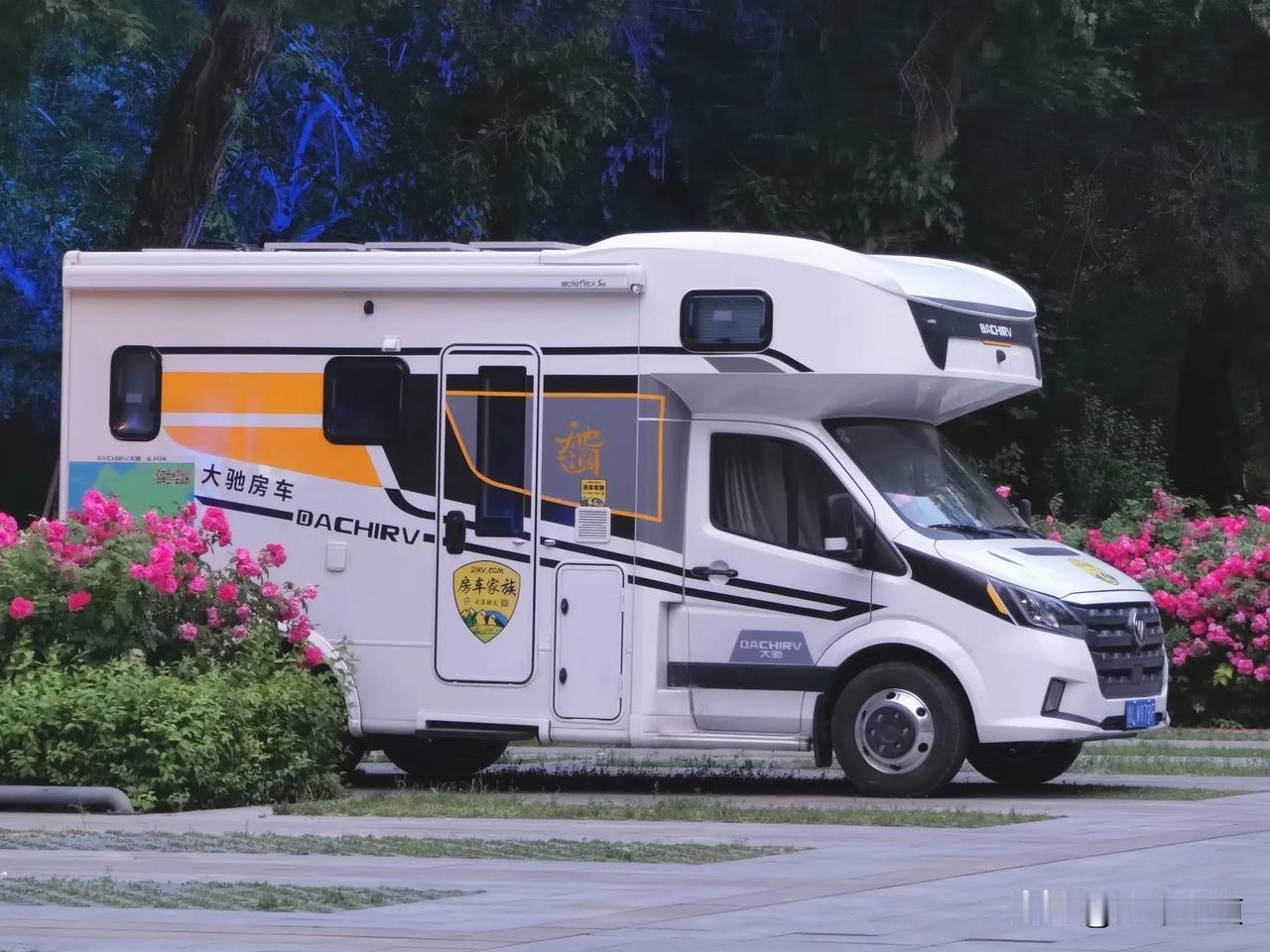 花园式酒店，伊犁宾馆