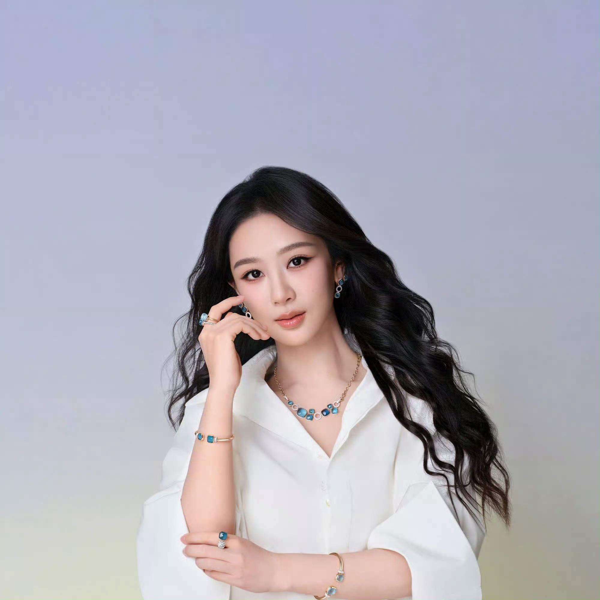 杨紫宝曼兰朵全球品牌代言人杨紫 宝曼兰朵全球品牌代言人杨紫好美丽，高珠配美人喜欢