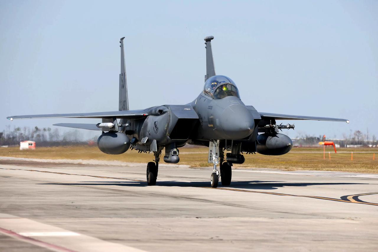 中东剧变！美军连夜后撤，伊朗核设施爆响，58国援军集结，中俄硬核联手
 
中东局