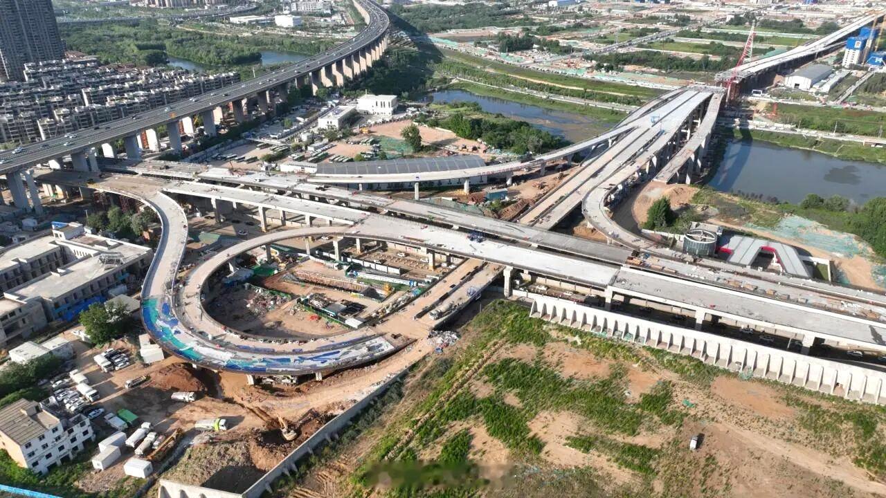 多图一睹西安东站高架快速路系统及节点立交建设近况。（图©陕交控集团）西安交通西安