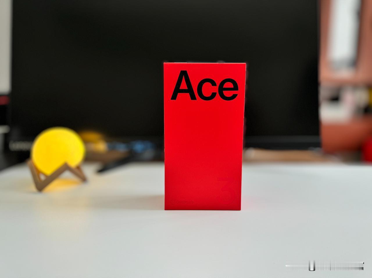 很多粉丝问我一加Ace3手机怎么样，简单说说使用体验吧。先来一波外观图，手机不错