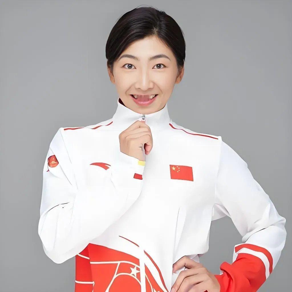 徐梦桃五战冬奥35岁的徐梦桃以沉淀自洽的姿态冲刺米兰，每一次腾空都是热爱的绽放，