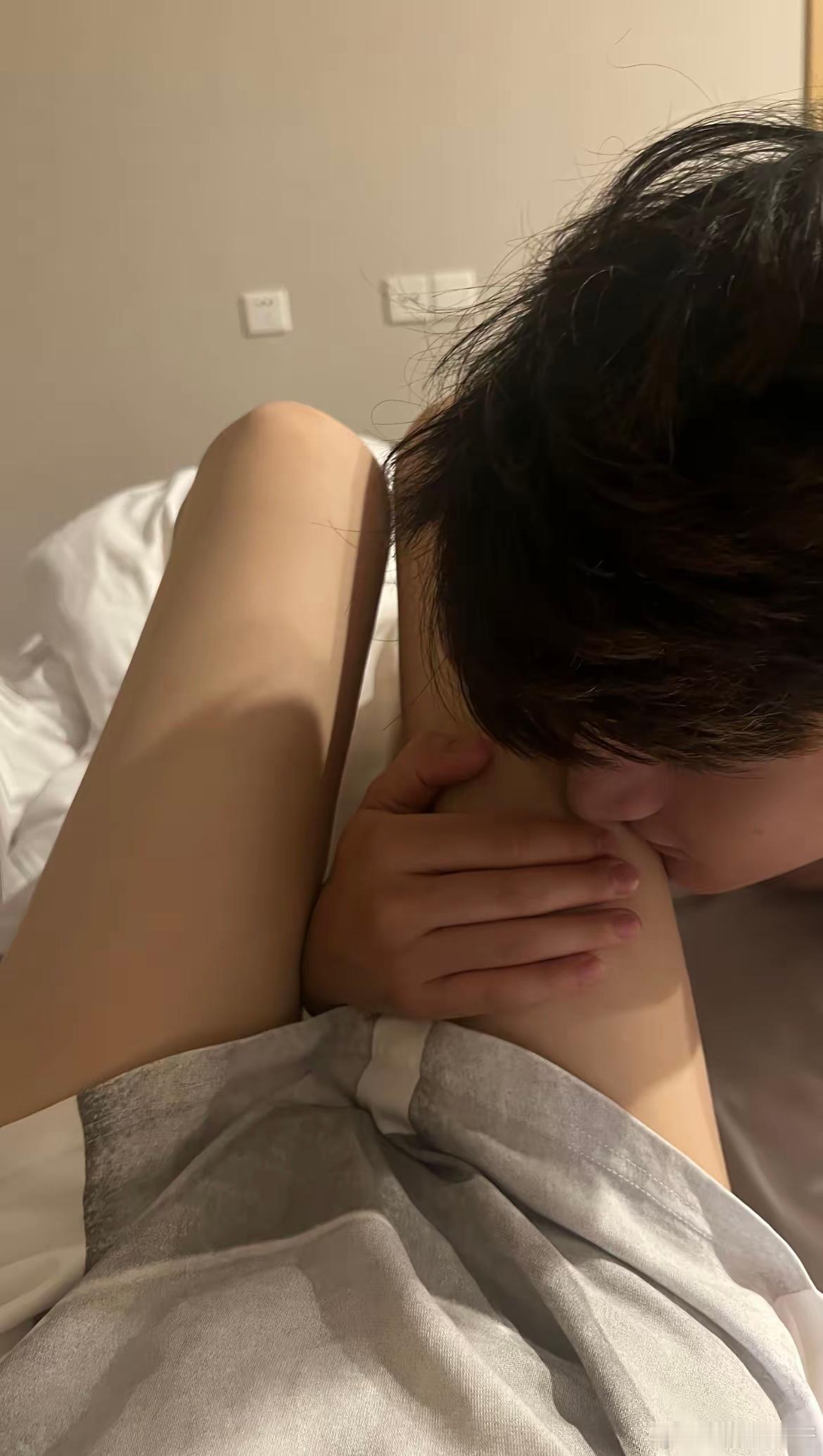 于是我驻足 享受无法复刻的瞬间 ​​​