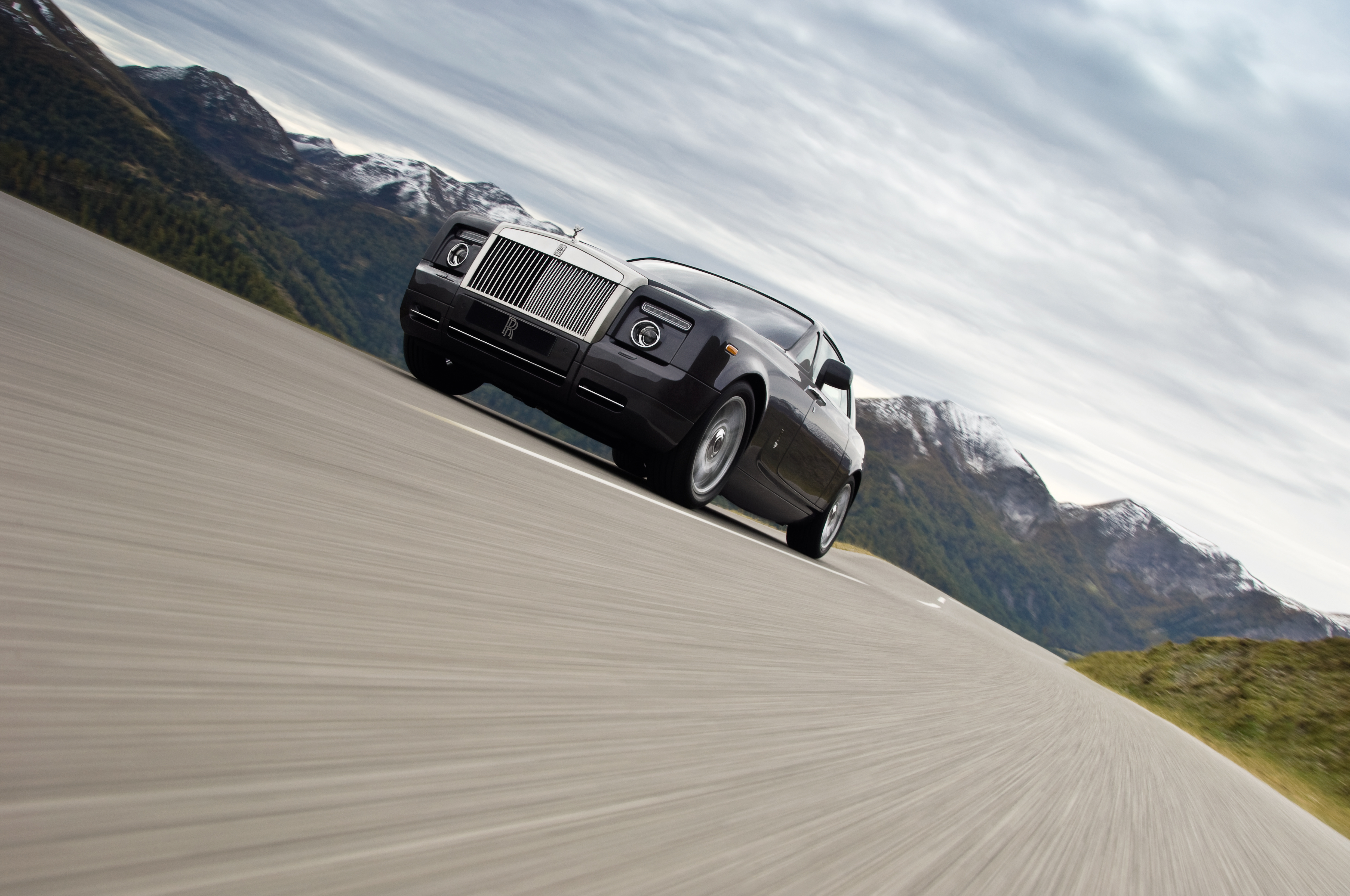 Rolls-Royce Phantom Coupe尊！Coupe 车型还没见过…