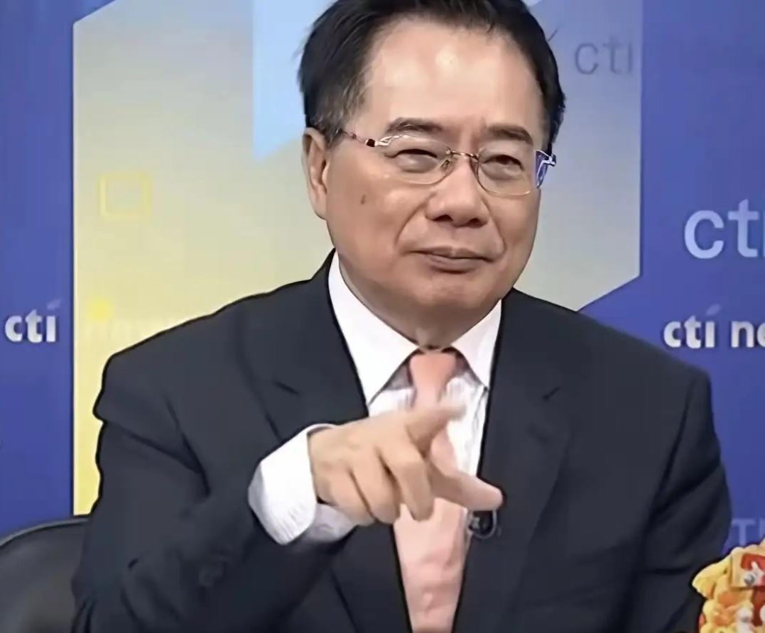 国民党必须彻底放弃“反共”立场，以及“倚美拒统”图谋，这才利于两岸关系和平发展！