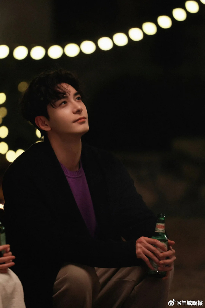 【哪个角色治愈了你的日常时光？】总有一个荧幕角色，在疲惫时给你温暖，在低落时给你