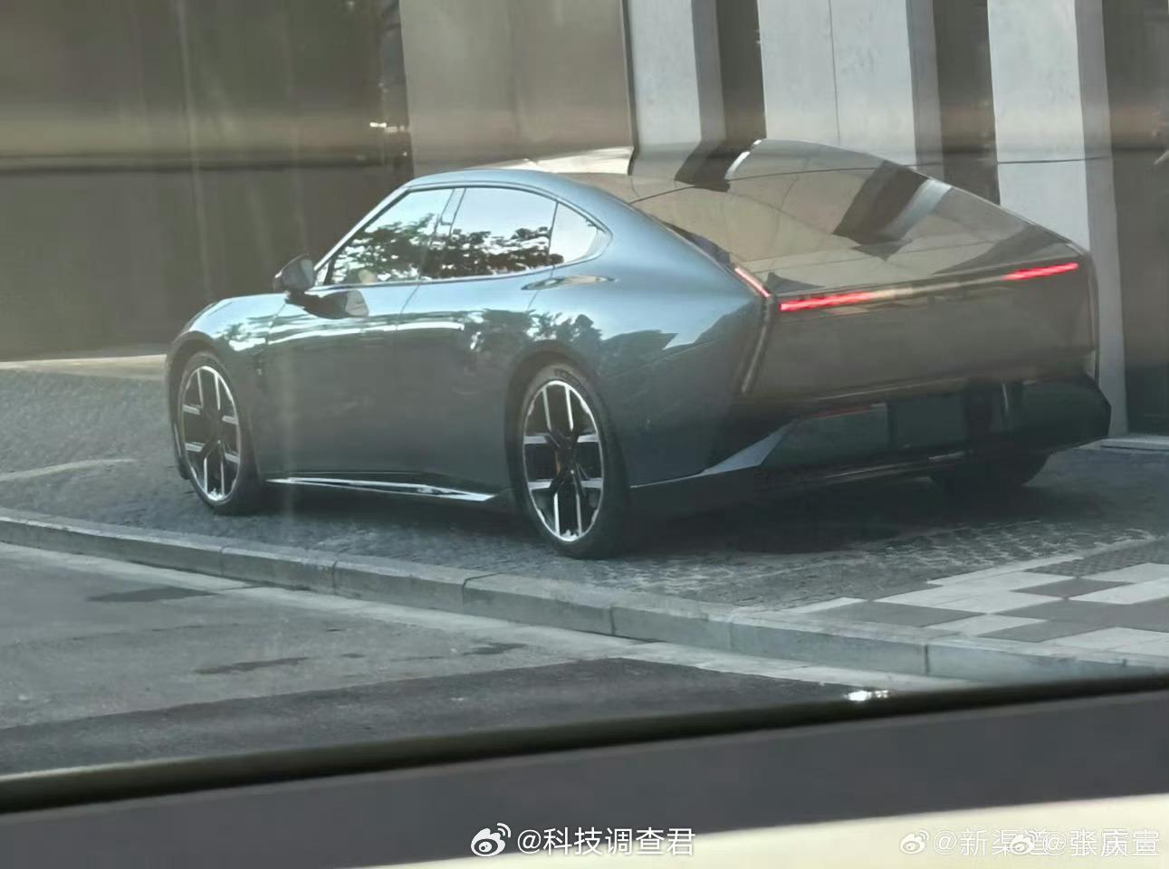小鹏p7又要来了车型辨识度直接拉满这造型算是一次大改了～1人干3人工作员工拒绝被