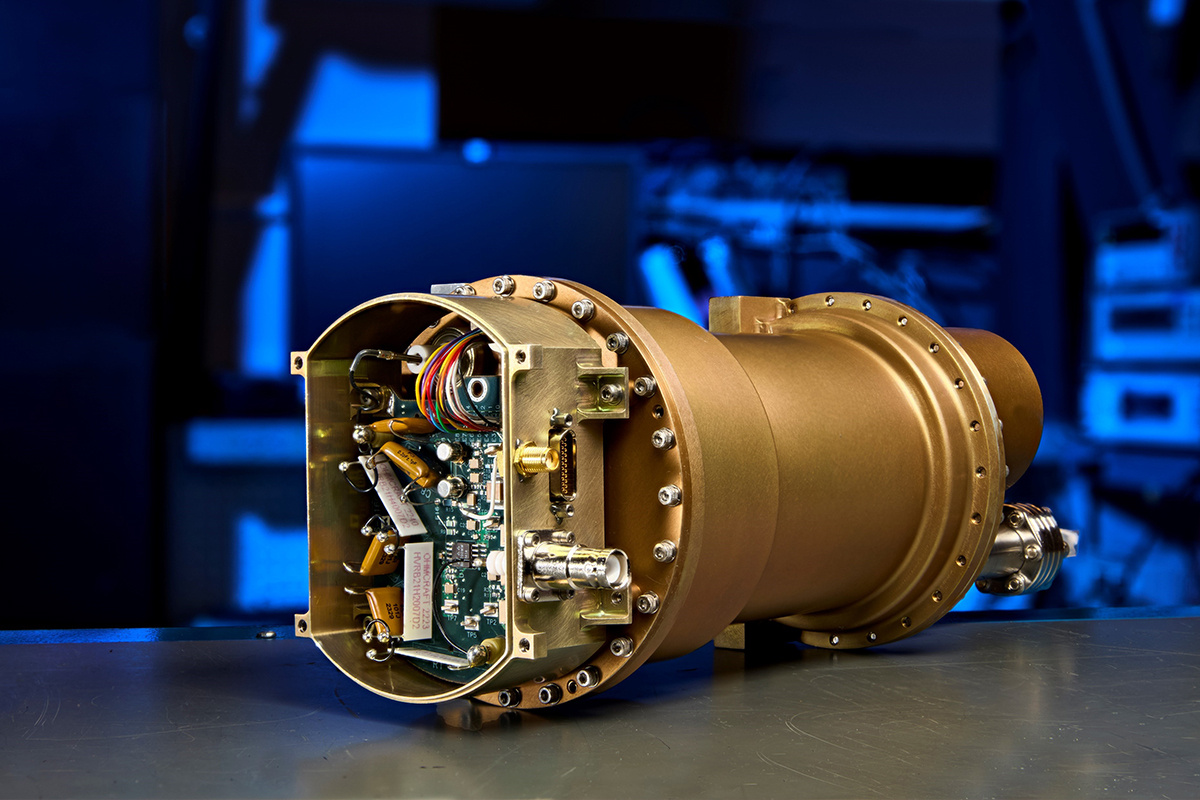 【LLNL向NASA交付Dragonfly任务伽马射线光谱仪，助力土卫六研究】劳