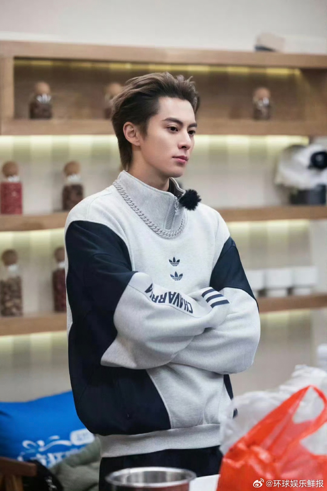 一路蜕变，一路惊艳，王鹤棣养成系老板实至名归 王鹤棣养成系老板亲爱的客栈