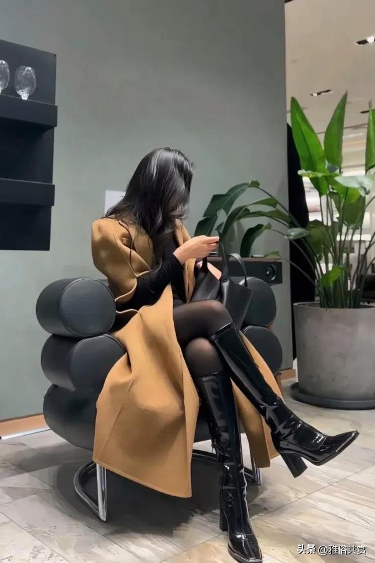 性感迷人的小妖精，秀秀大长腿