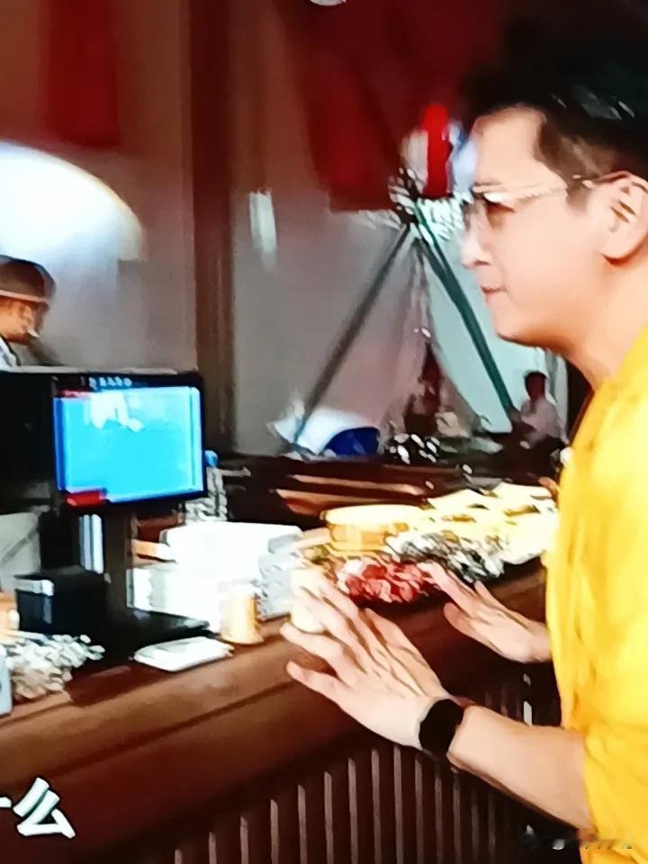 哈啤酒去！

哈尔滨美食文化啤酒节，享受当夏，大美龙江！

碰杯声撞碎七月暮色，