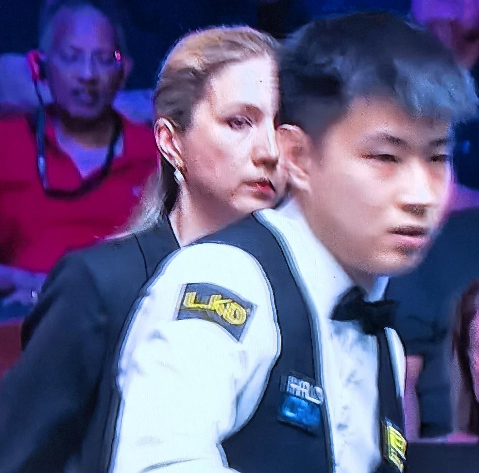 2026世锦赛第二轮（16进8）比赛最新消息：
丁俊晖与赵心童第一阶段的比赛上半