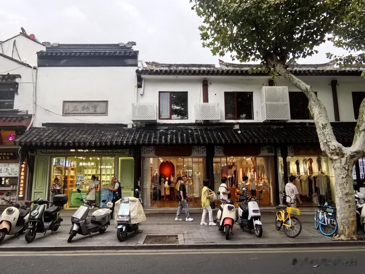 苏州姑苏园林路街景掠影姑苏景点 姑苏区小巷 姑苏老街巷 苏州姑苏胡同 苏州古城街