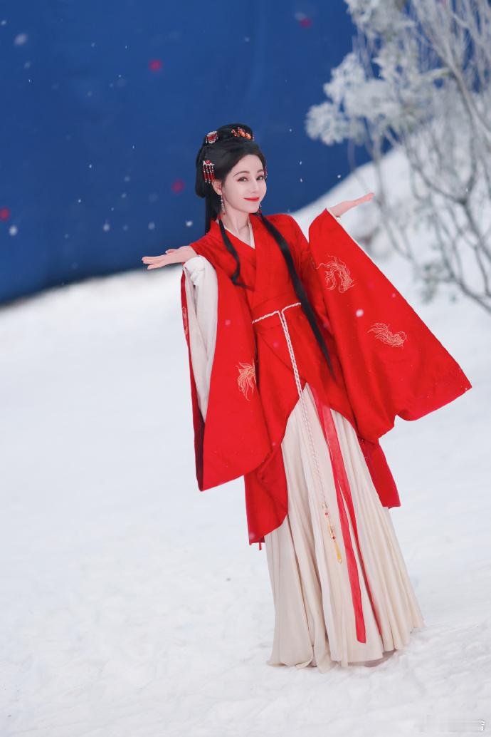 迪丽热巴寄来的冰雪明信片请查收  请查收迪丽热巴寄来的冰雪明信片  迪丽热巴的冰