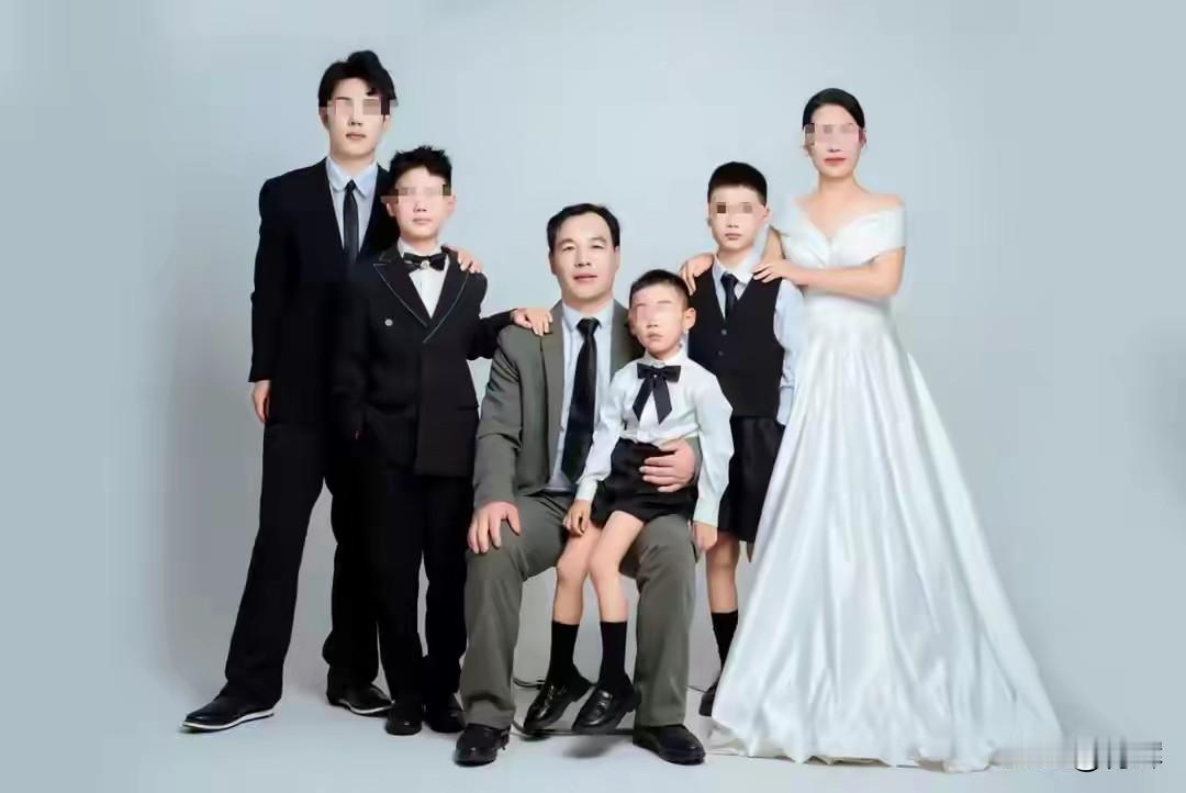 见死不救？韩国海警扣押中国渔民时1人当晚死亡，同伴曾6次呼救均被无视
5月8号当