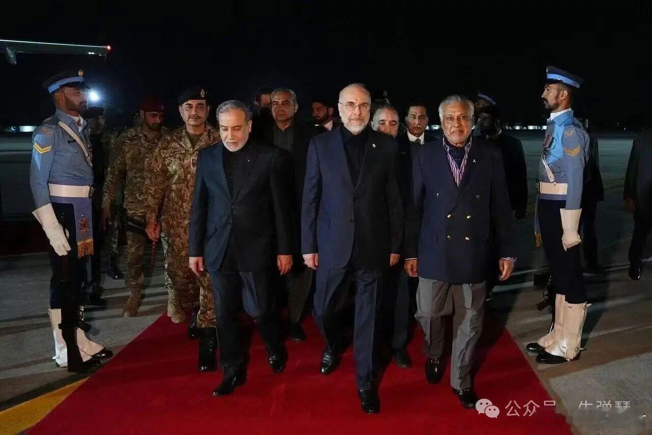 很悲壮，伊朗提高了要价（一）带着悲壮，在巴基斯坦战机的护航下，伊朗代表团10日深