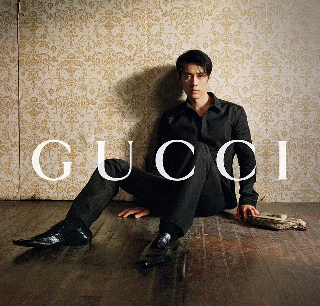 Gucci秋冬大片Demna笔下的Gucci秋冬新篇，用古典油画般的柔光叙事重构
