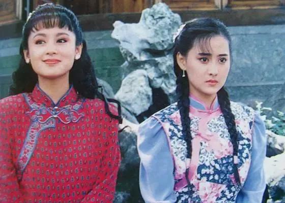 1993年播出的《水云间》作为《梅花三弄》里的最后一部把我震撼的无话可说。当年还