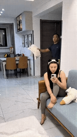 1 这才是合伙过日子该有的样子。
2 厉害了我的姐，下笔大气，行云流水。
3 挑