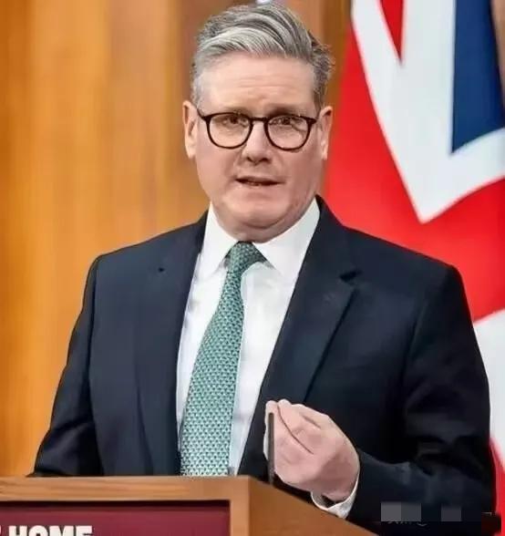 2026年3月30日，英国首相斯塔默宣布，他要在周一和壳牌、英国石油还有挪威国家