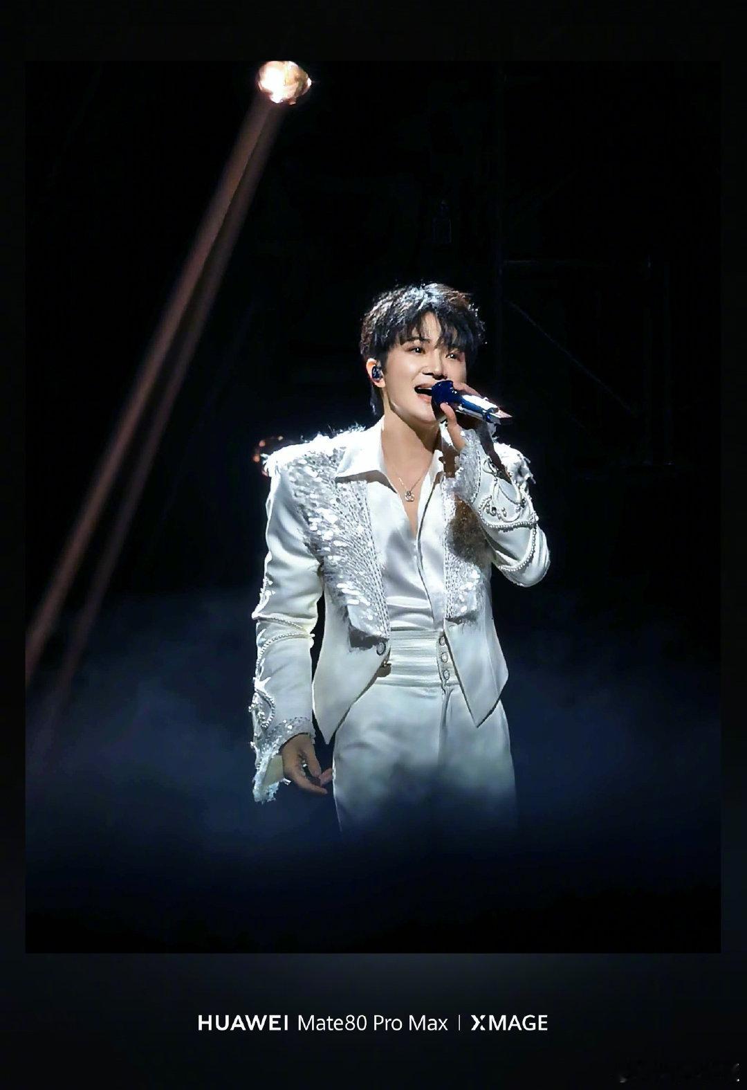 华为Mate双旗舰镜头下的群星大片 微博之夜星光集结，明星们生图、大片、视频多角