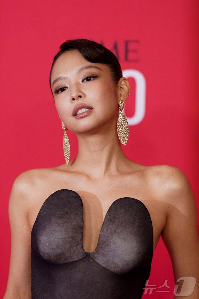 【naver综合】BLACKPINK JENNIE出席在美国纽约林肯中心Jazz