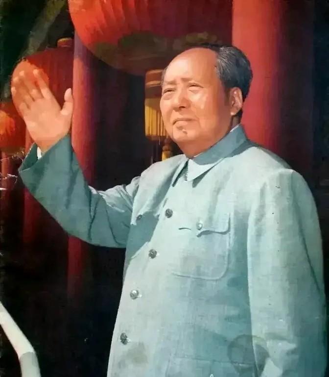 现在不管你怎么看，人民心里那份信念是改变不了的。不管你咋说，伟人在大家心中的位置
