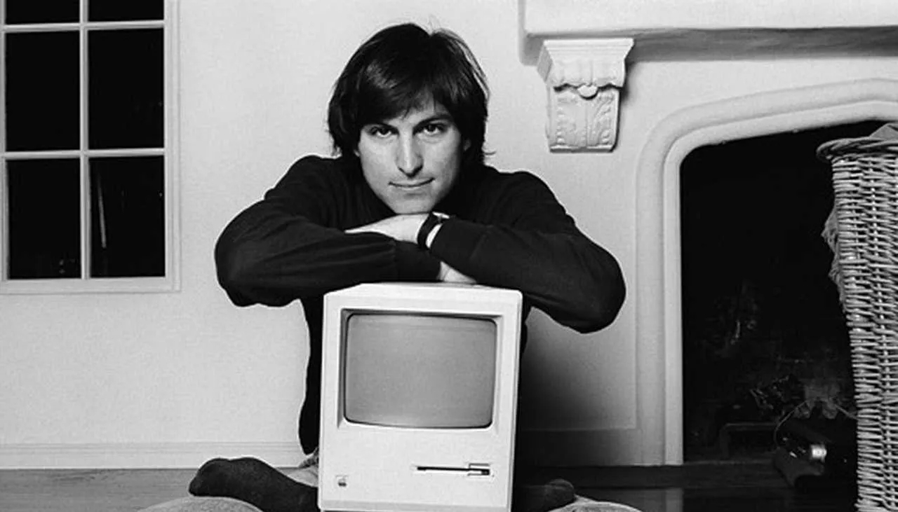 什么是真正的聪明？乔布斯给出了一个非常形象的比喻：想象你站在一座城市的80层高楼