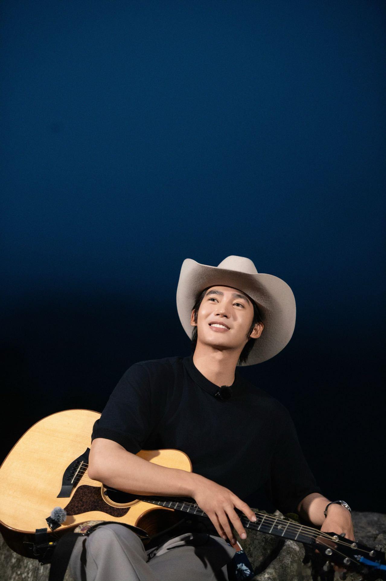 于适合肥演唱会官宣12/20！「适诗」首次个人专场，音乐路上默默前行，舞台惊喜不