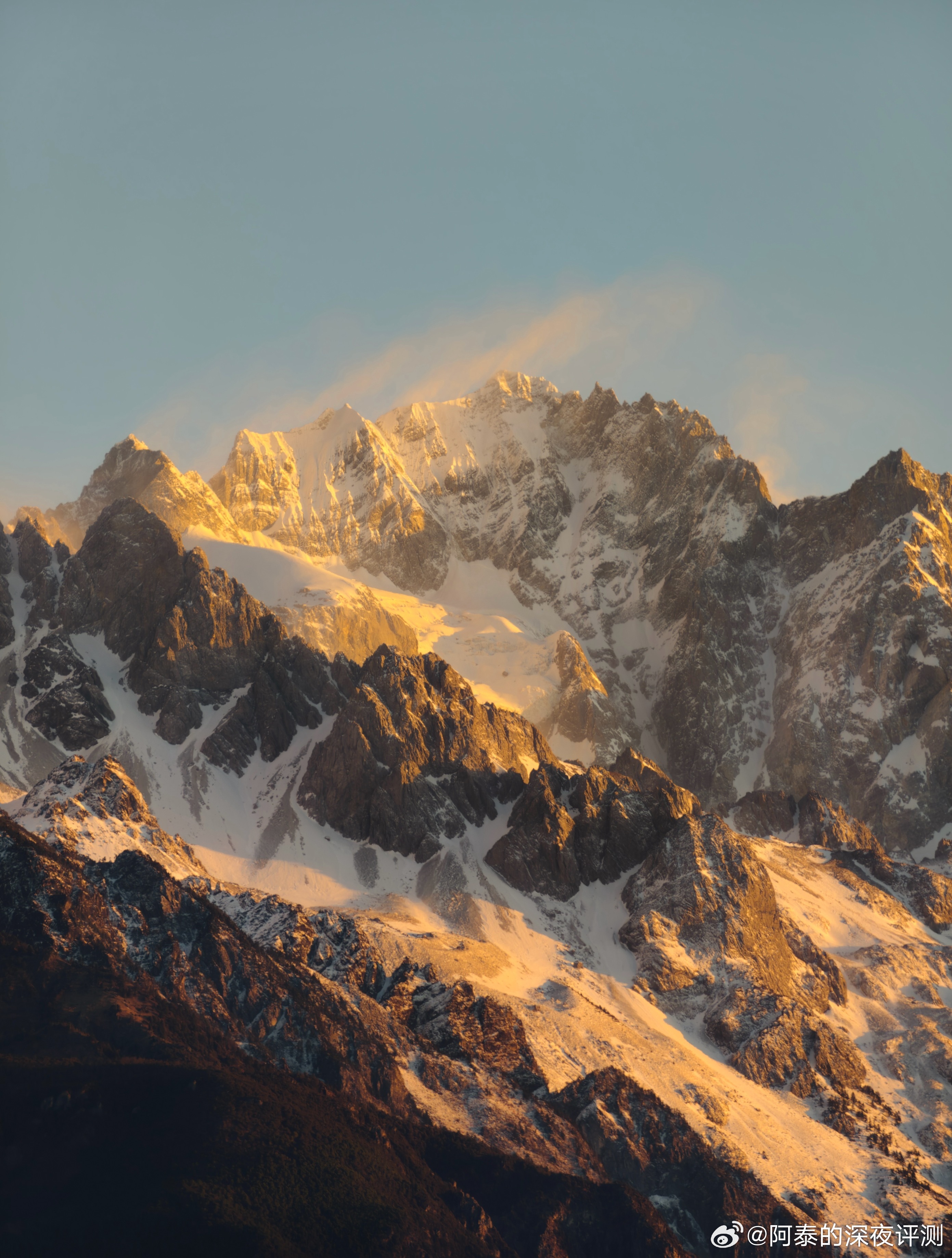 新的一周开始了日照金山，见者好运