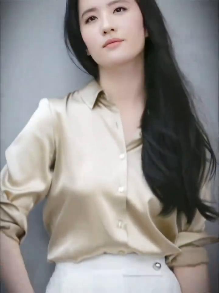 亲爱的，我不知道为什么我就是那么喜欢你，每天总想跟你聊几句。