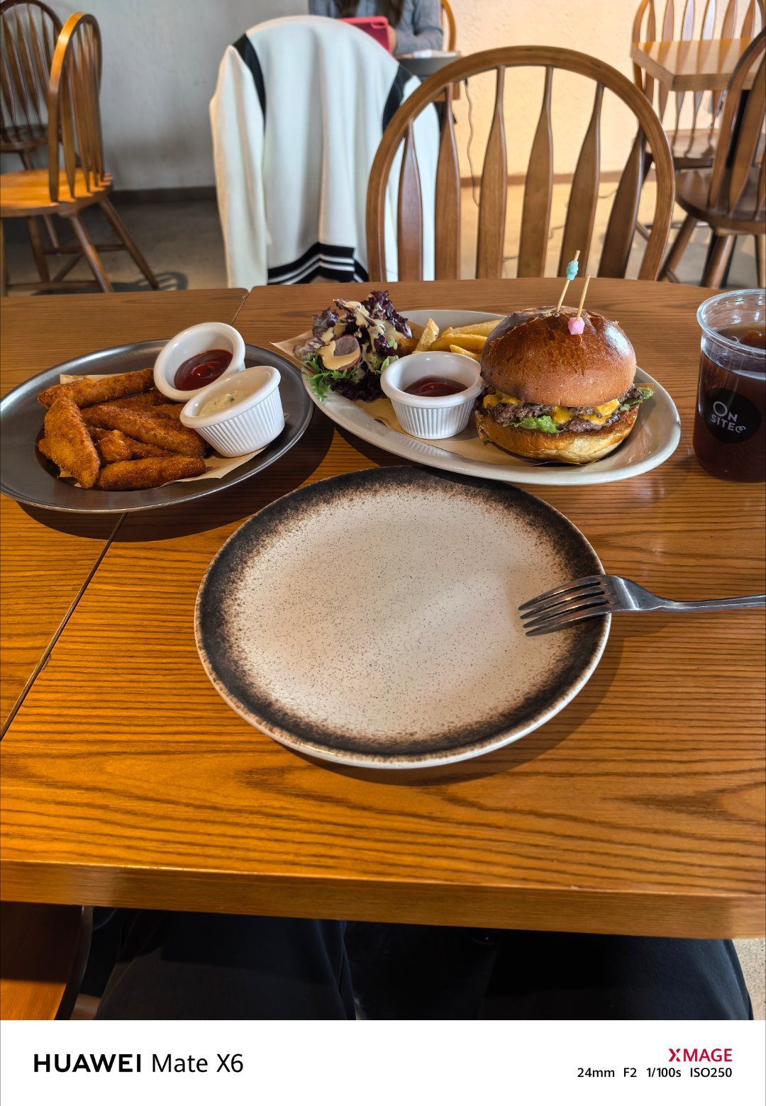 点单的时候没有问份量，这一个人我咋吃… ​​​