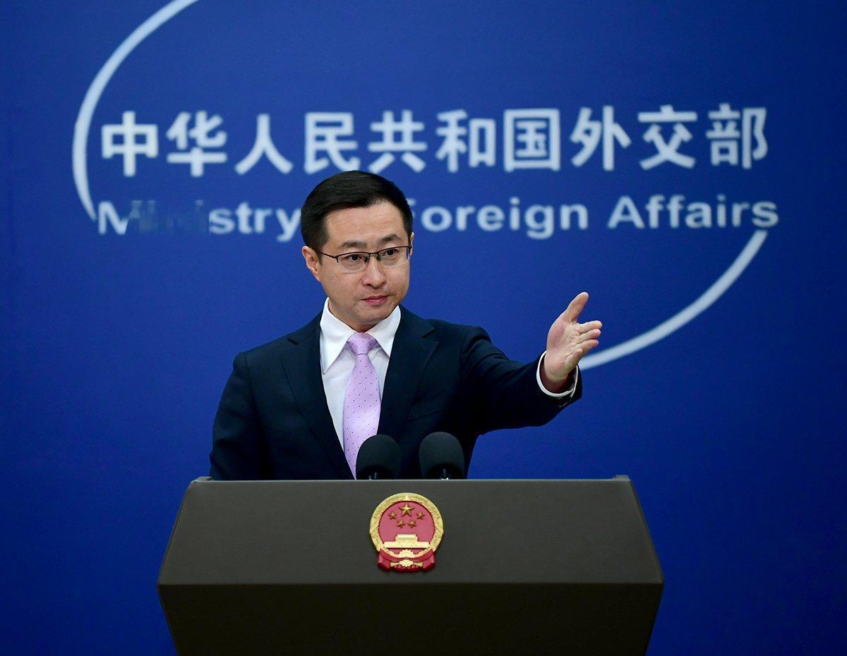 新闻快讯——泰国大选顺利举行。作为亲密友好邻邦，中方支持泰国走符合本国国情的发展