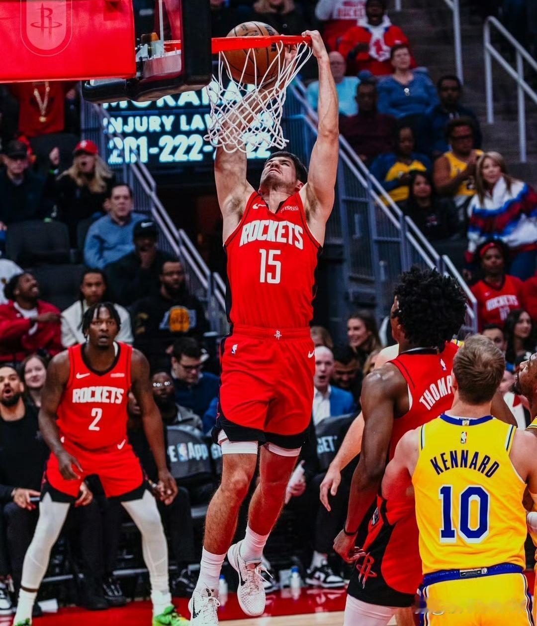 湖人加时 112-108 险胜火箭，大比分 3-0 夺下赛点。41 岁的老詹再次