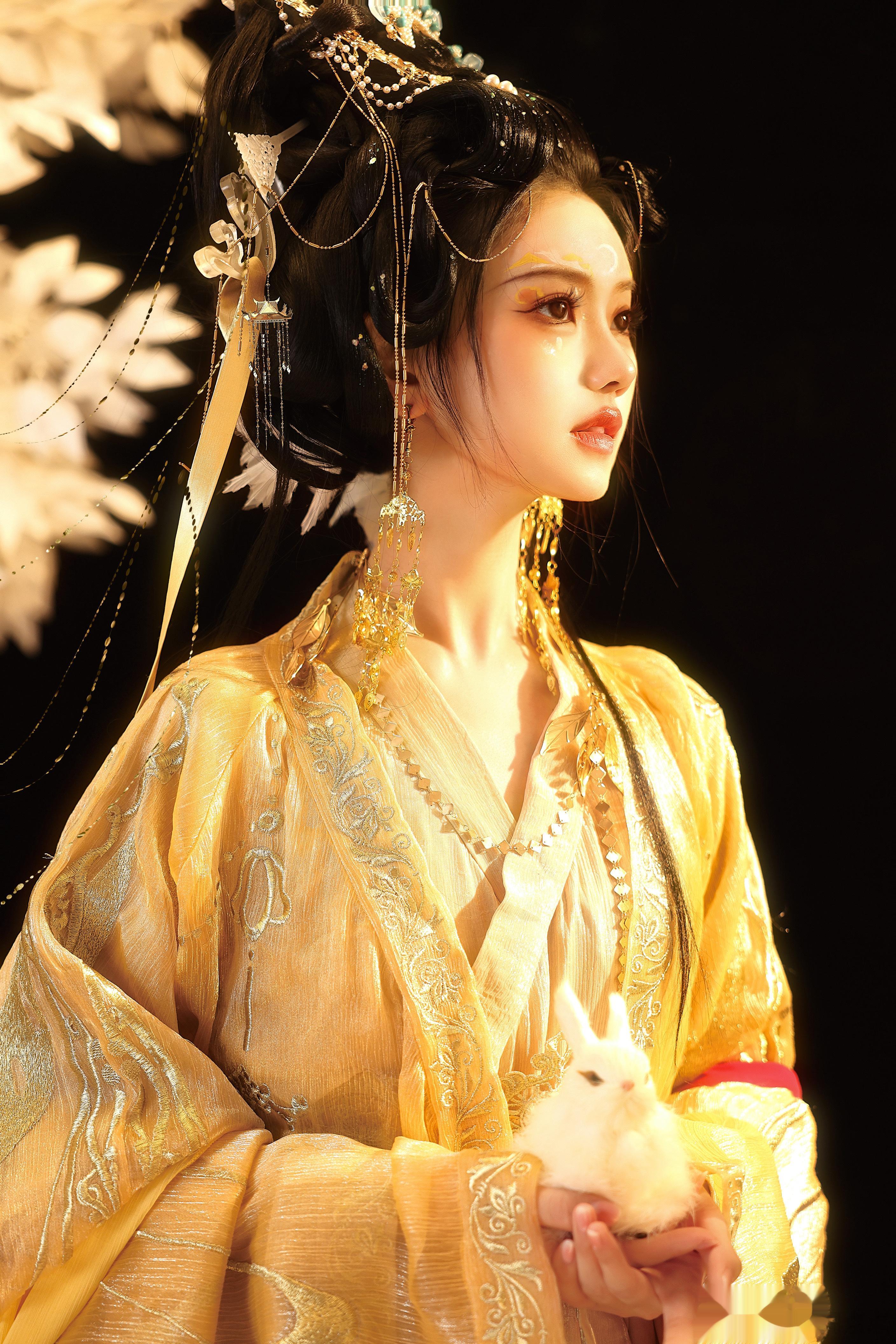 假期快乐，趁此大好日子发几张预告ᕕ(ᐛ)ᕗ//左右出镜都是我（#不周点点[超话]