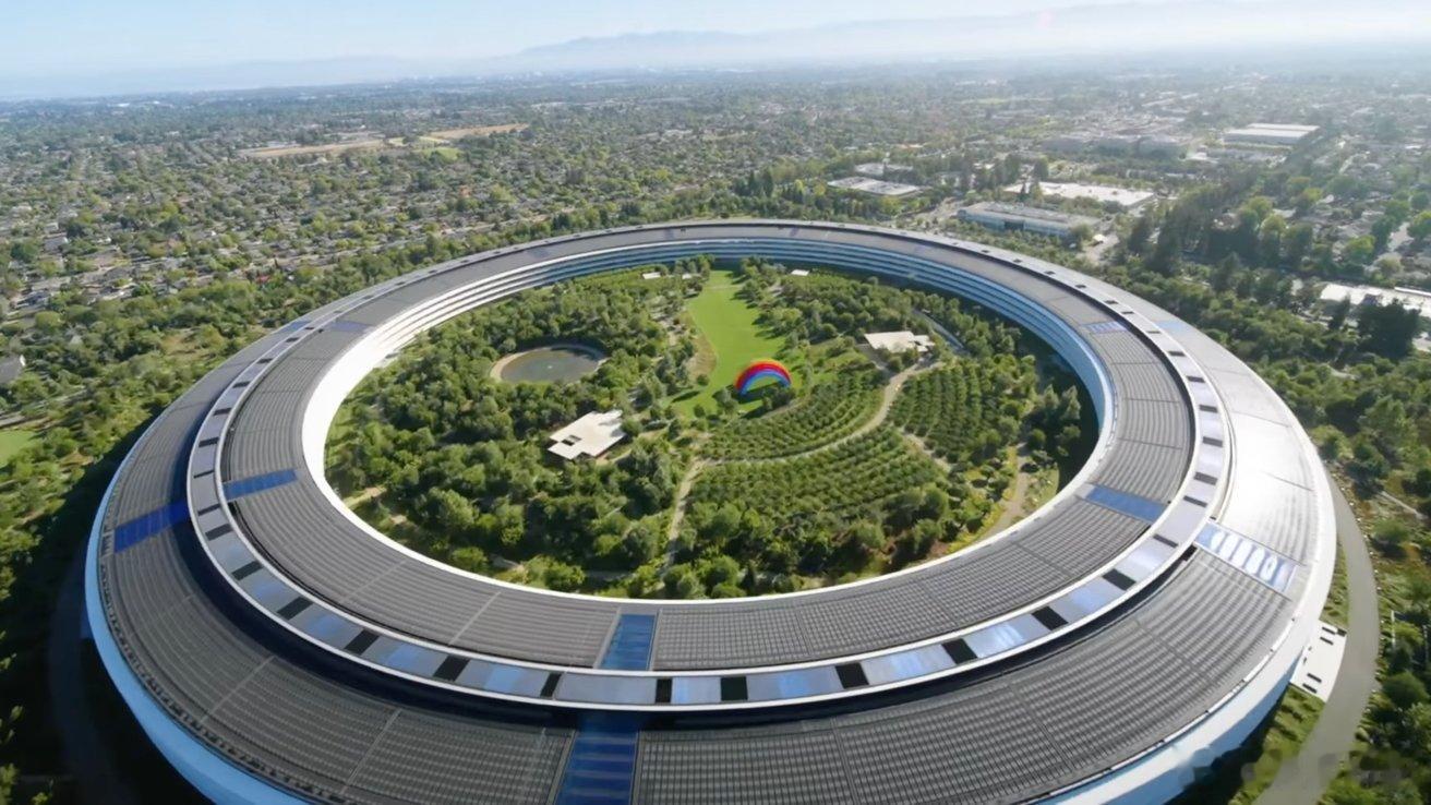 7月23日，美国库比蒂诺市Apple所属地块出现一处室外火情，圣克拉拉县消防部门