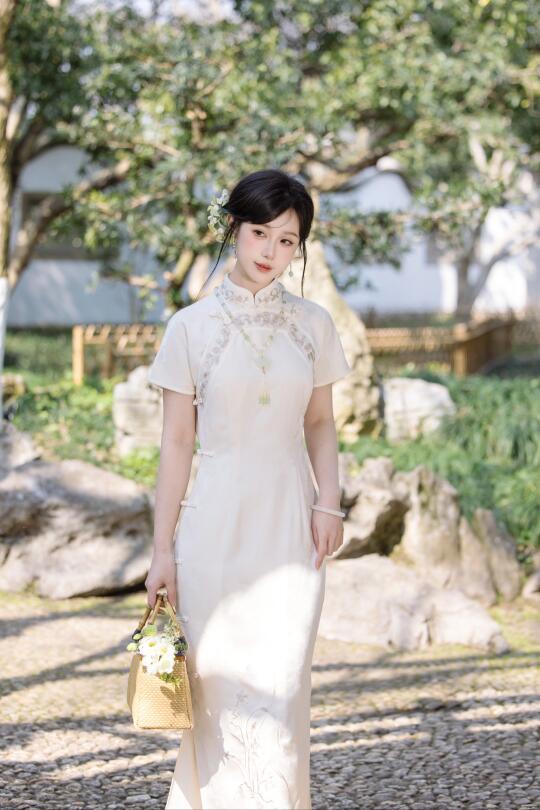 白月光是猝不及防的温柔～