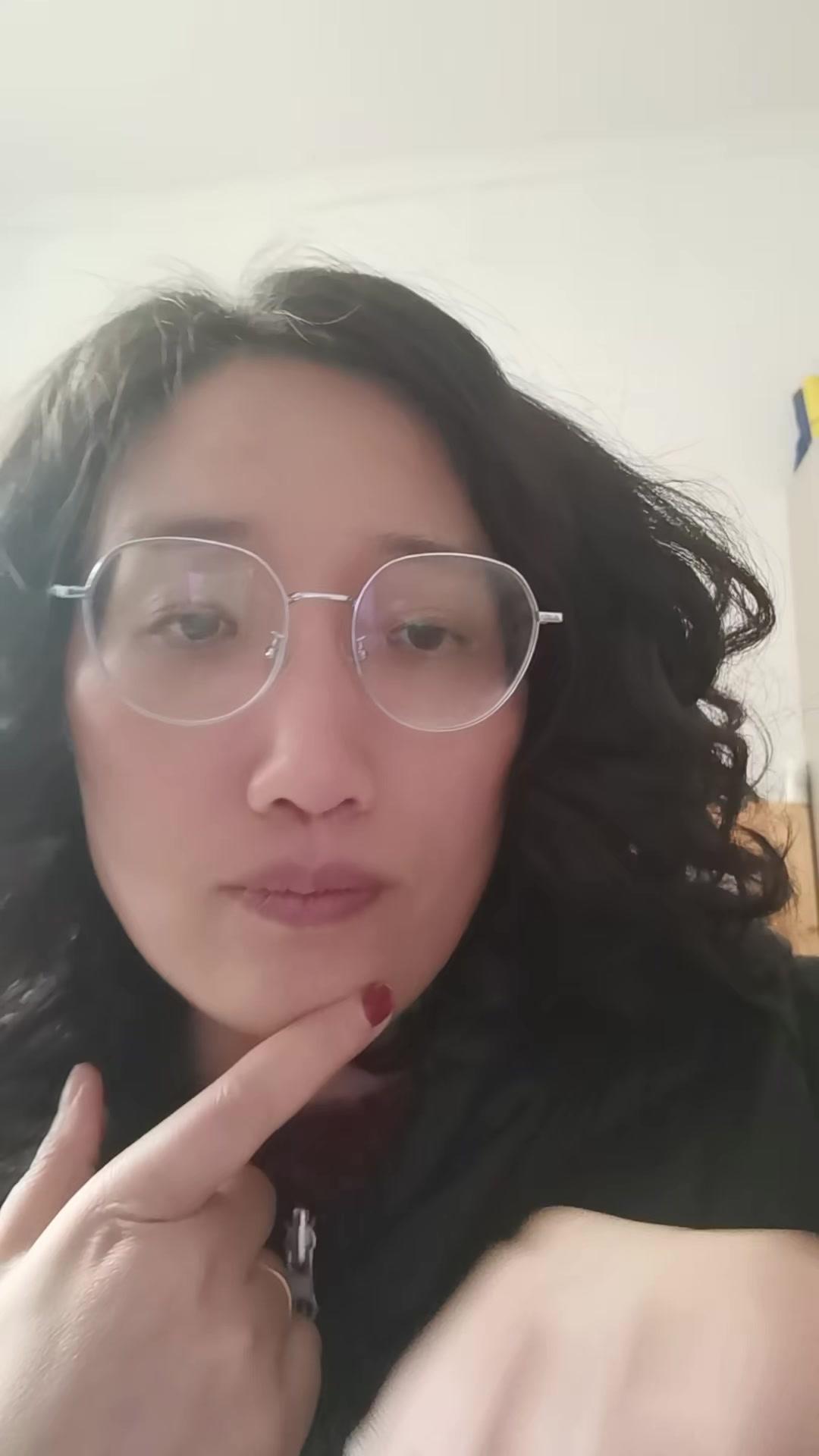 🔍你是否也曾想过自己为什么会做出改变？其实当一个人经历痛苦、见多识广、学识渊博