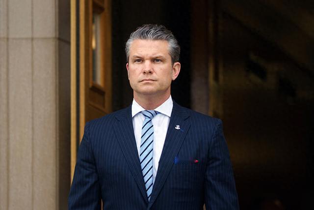 美国国防部长赫格塞思日前宣布，美军“政治正确”时代已经结束，将回归严格的军队标准