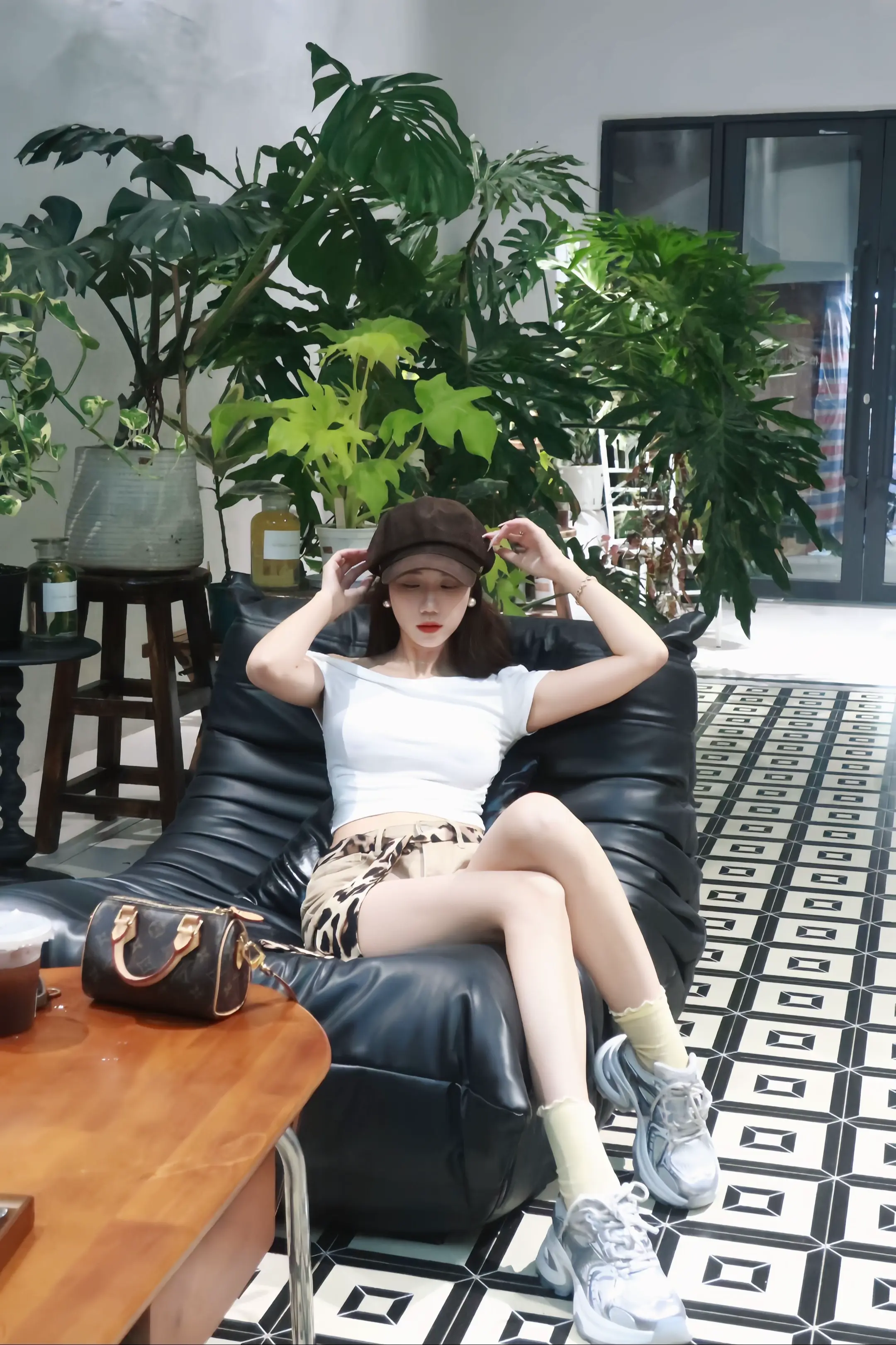 不做低端爱情里的福尔摩斯。