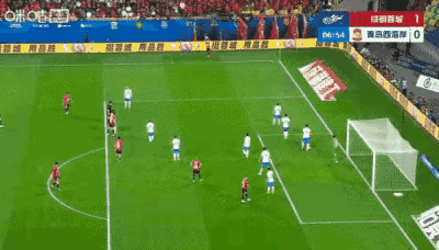 就按照现在这样的方式，稳扎稳打，一场一场的拼，相信今年的蓉城队，一定会交出一份圆