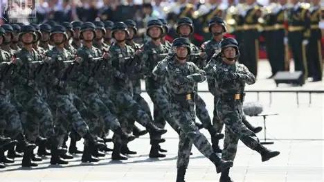 力推全面私有化，还图谋瓦解我国现行政治制度体系，说白了，就是打着经济改革的旗号，