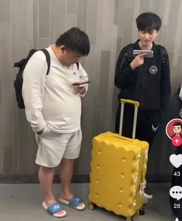 DOTA2:三蛆兄弟爆料XG将继续打石油杯

三蛆兄弟直播的时候说XG的事情已经