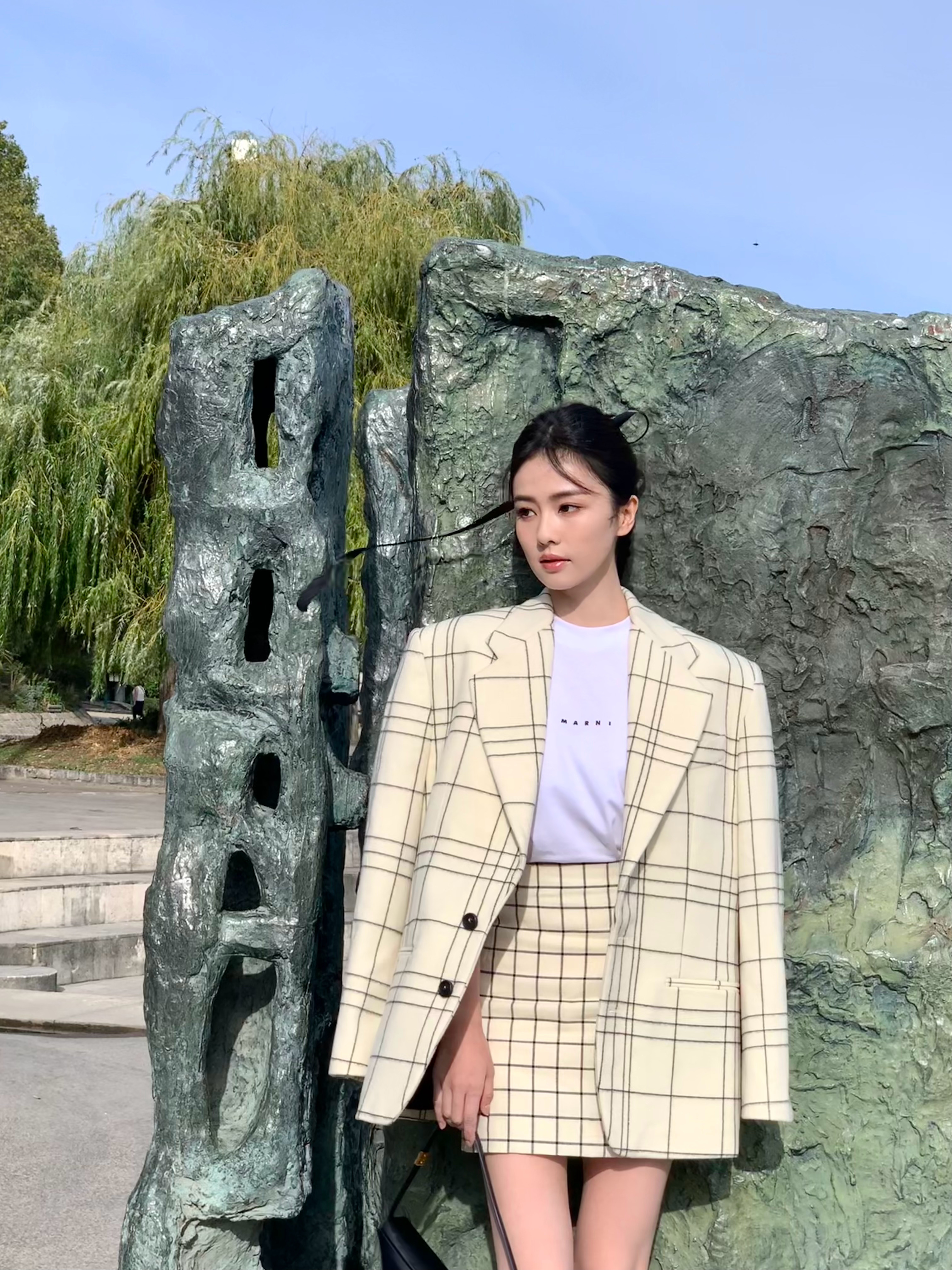 白鹿白鹿白鹿周翊然合作透明爱人MV
