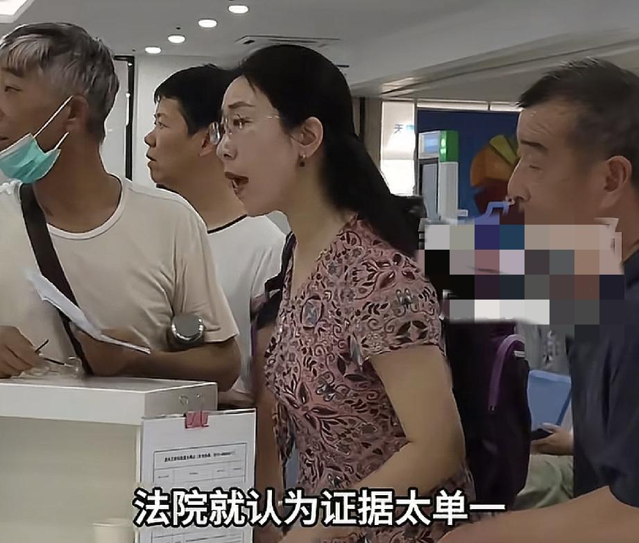 这一次帮朱女士的，不只是评论区里的一句“加油”。一名素不相识的网友，真的掏钱给她