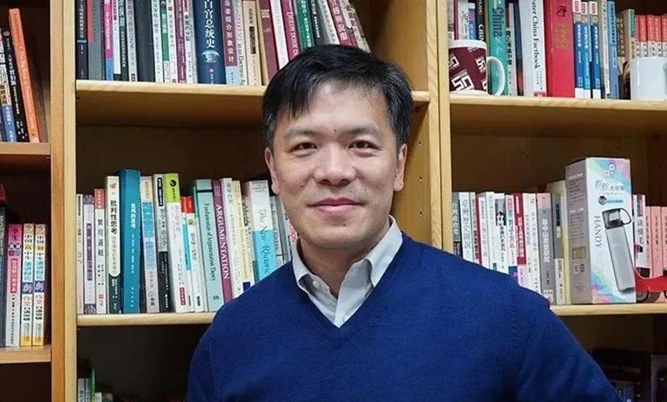 大陆宣布中止ECFA部分产品关税减让，曾任“连宋竞选总部”发言人的世新大学传播博